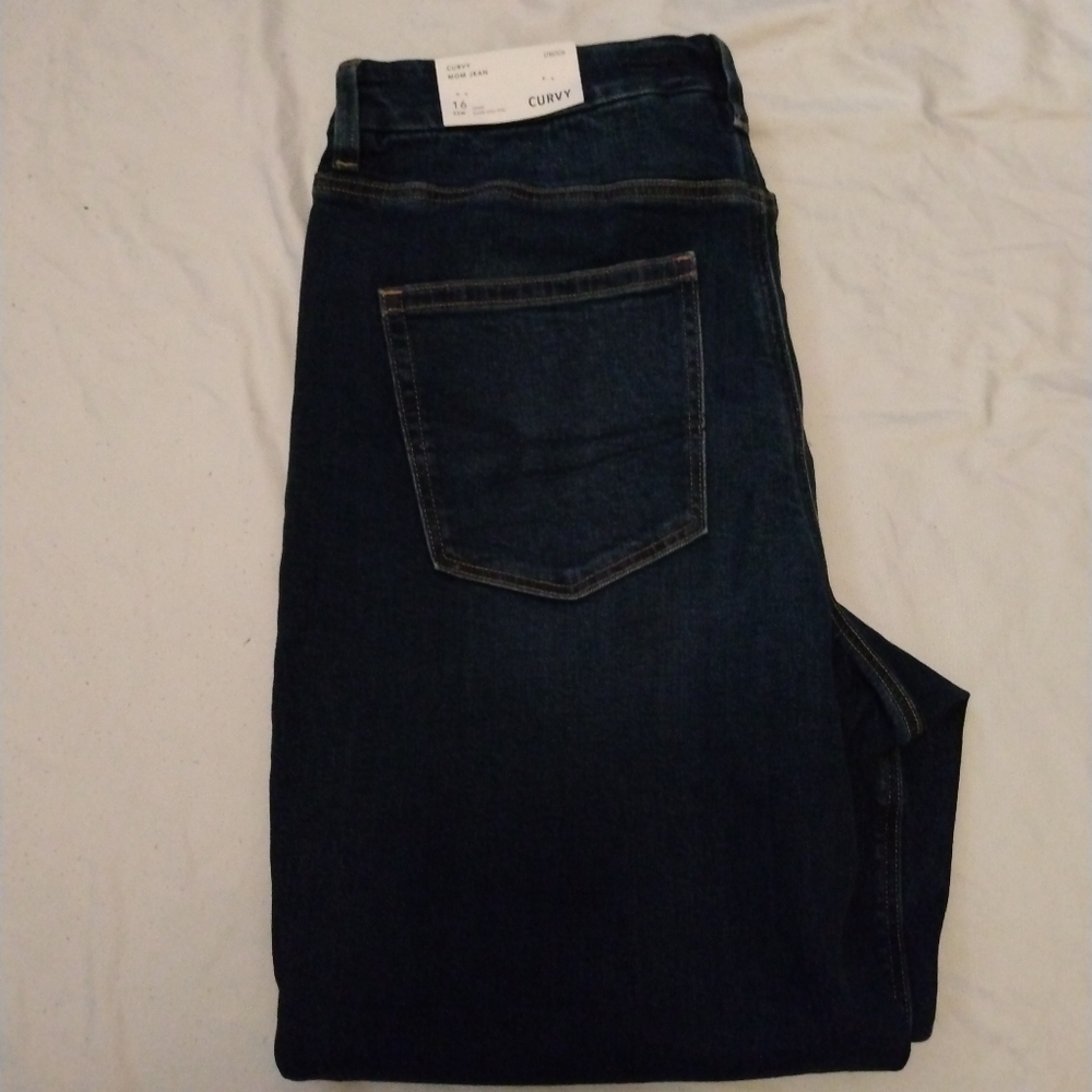 American Eagle Curvy Mom Jean